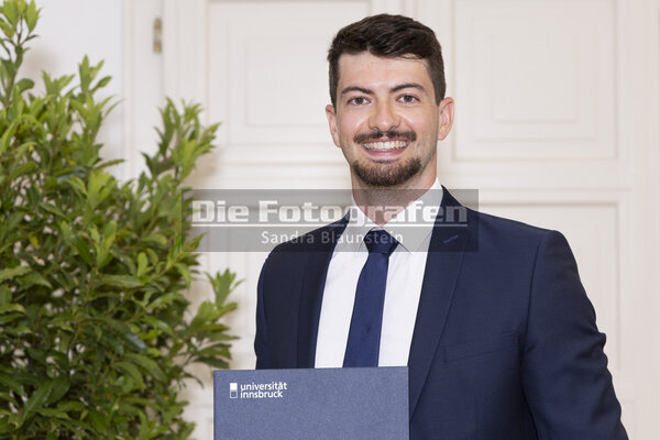 DieFotografen_1876.jpg DieFotografen_1876.jpg