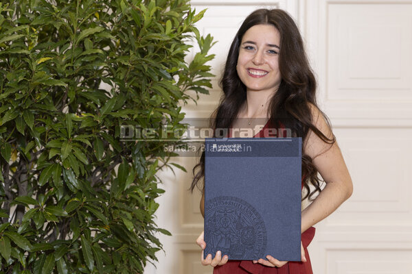 DieFotografen_1881.jpg DieFotografen_1881.jpg