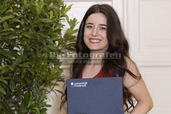 DieFotografen_1882.jpg DieFotografen_1882.jpg