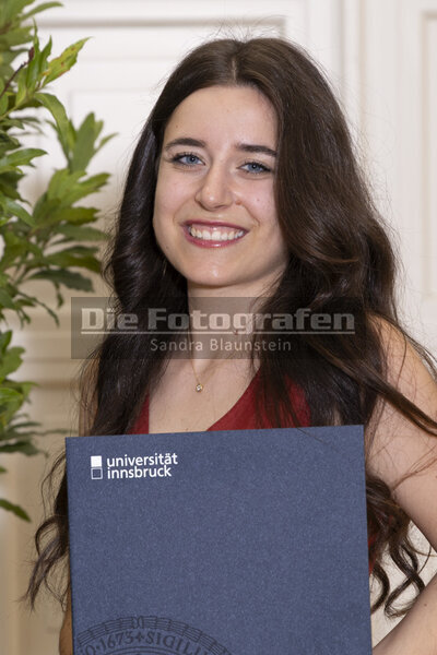 DieFotografen_1884.jpg DieFotografen_1884.jpg