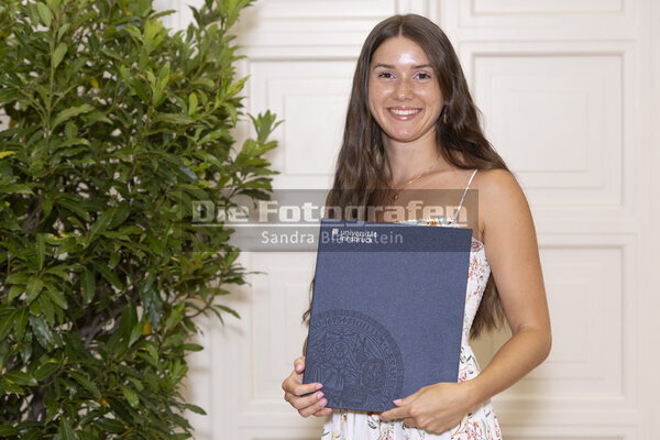 DieFotografen_1886.jpg DieFotografen_1886.jpg
