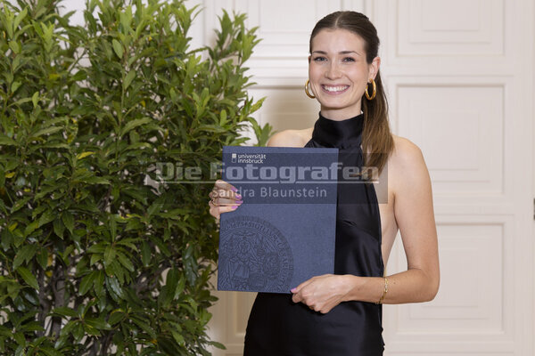 DieFotografen_1901.jpg DieFotografen_1901.jpg
