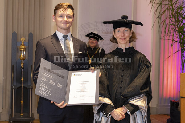 DieFotografen_1987.jpg DieFotografen_1987.jpg