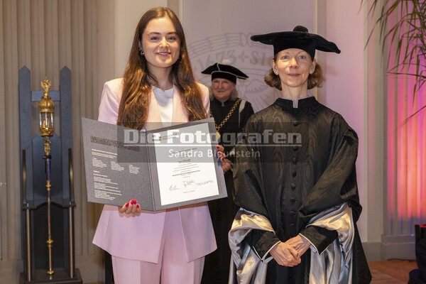 DieFotografen_2011.jpg DieFotografen_2011.jpg