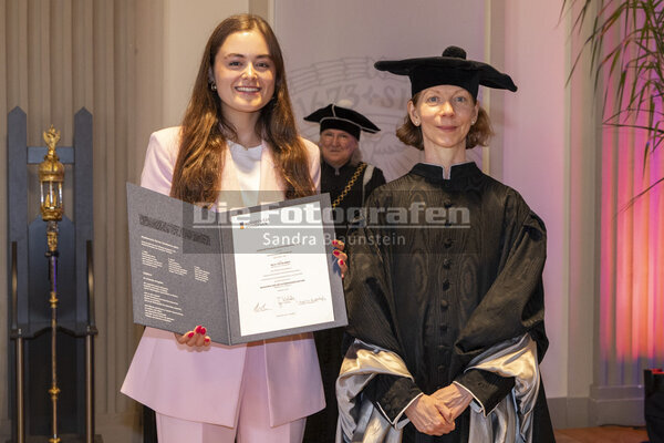 DieFotografen_2012.jpg DieFotografen_2012.jpg