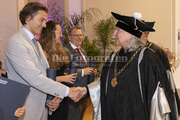 DieFotografen_2021.jpg DieFotografen_2021.jpg