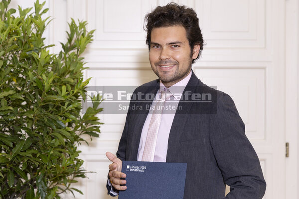 DieFotografen_2070.jpg DieFotografen_2070.jpg