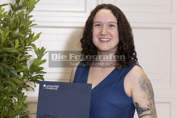 DieFotografen_2077.jpg DieFotografen_2077.jpg